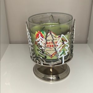 Bath & Body Works Accents - Christmas themed Candle holder Bath & Body Works Accents - Christmas themed Candle holder